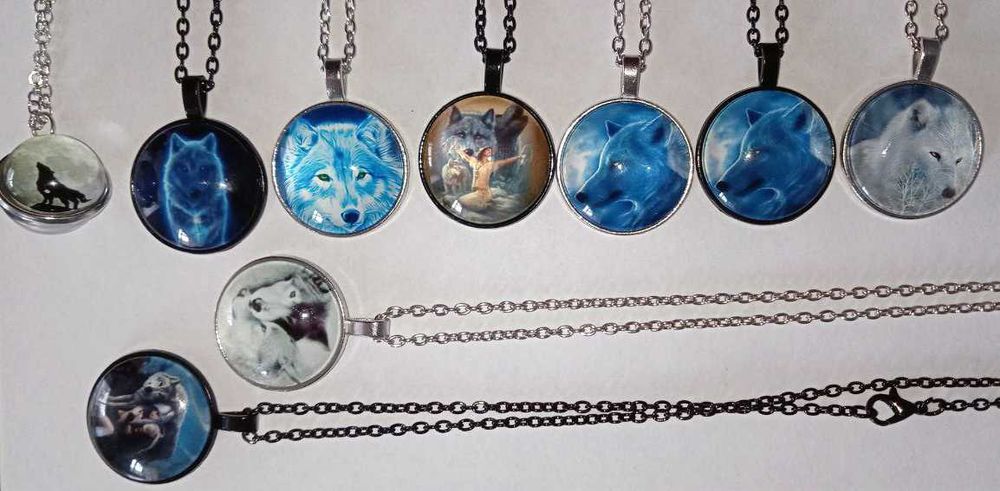 Кулон, подвеска с волком на цепочке (бижутерия)