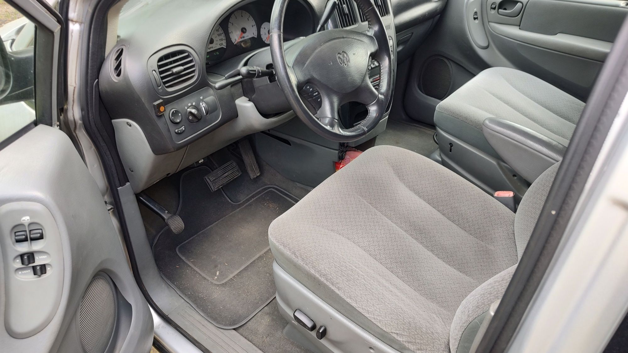 Dodge Grand Caravan 3.8 benzyna+gaz Stow & Go 2006rok Serwisowany