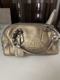 Продам сумку Prada