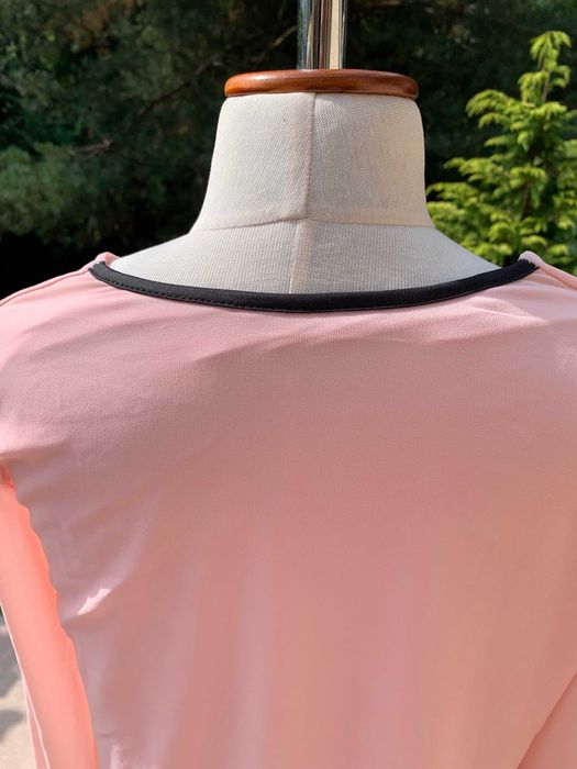 szyfonowa różowa bluzka z gumą na dole, dwuwarstwowa, rozm M-L