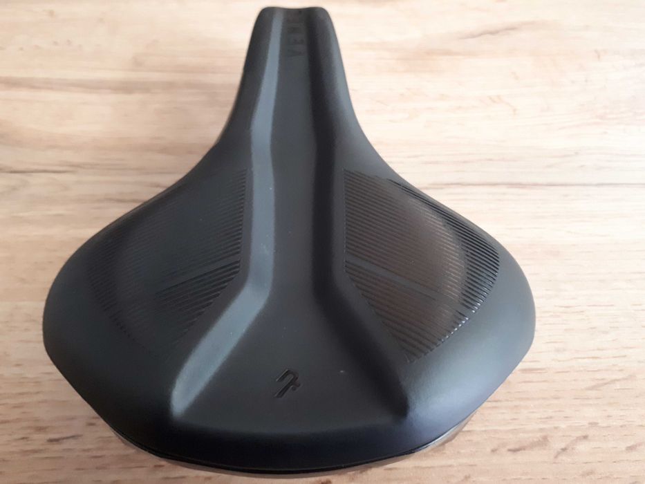 Siodełko Cube Natural Fit Venec Nowe
