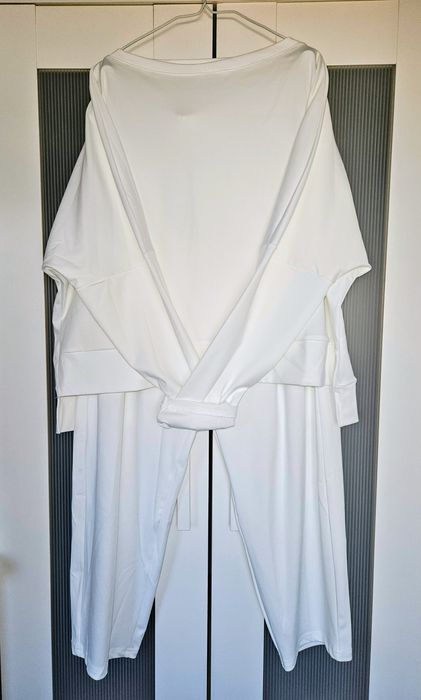 Biały komplet damski