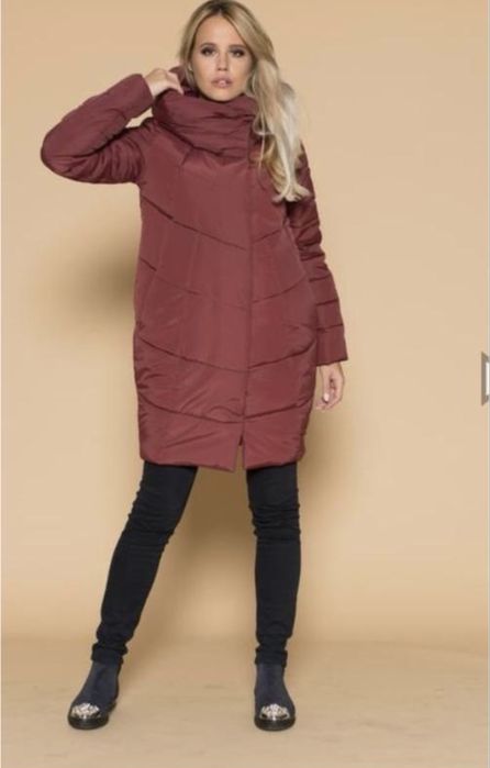 Пуховик осінній жіночий