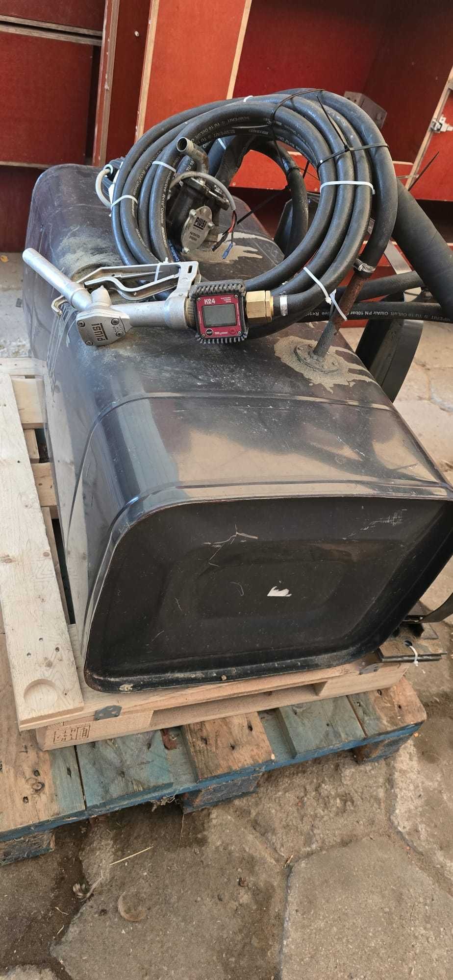 Mobilny zbiornik na paliwo 200l