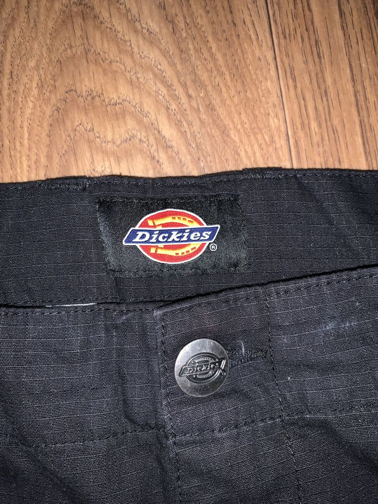 карго dickies потребують стірки