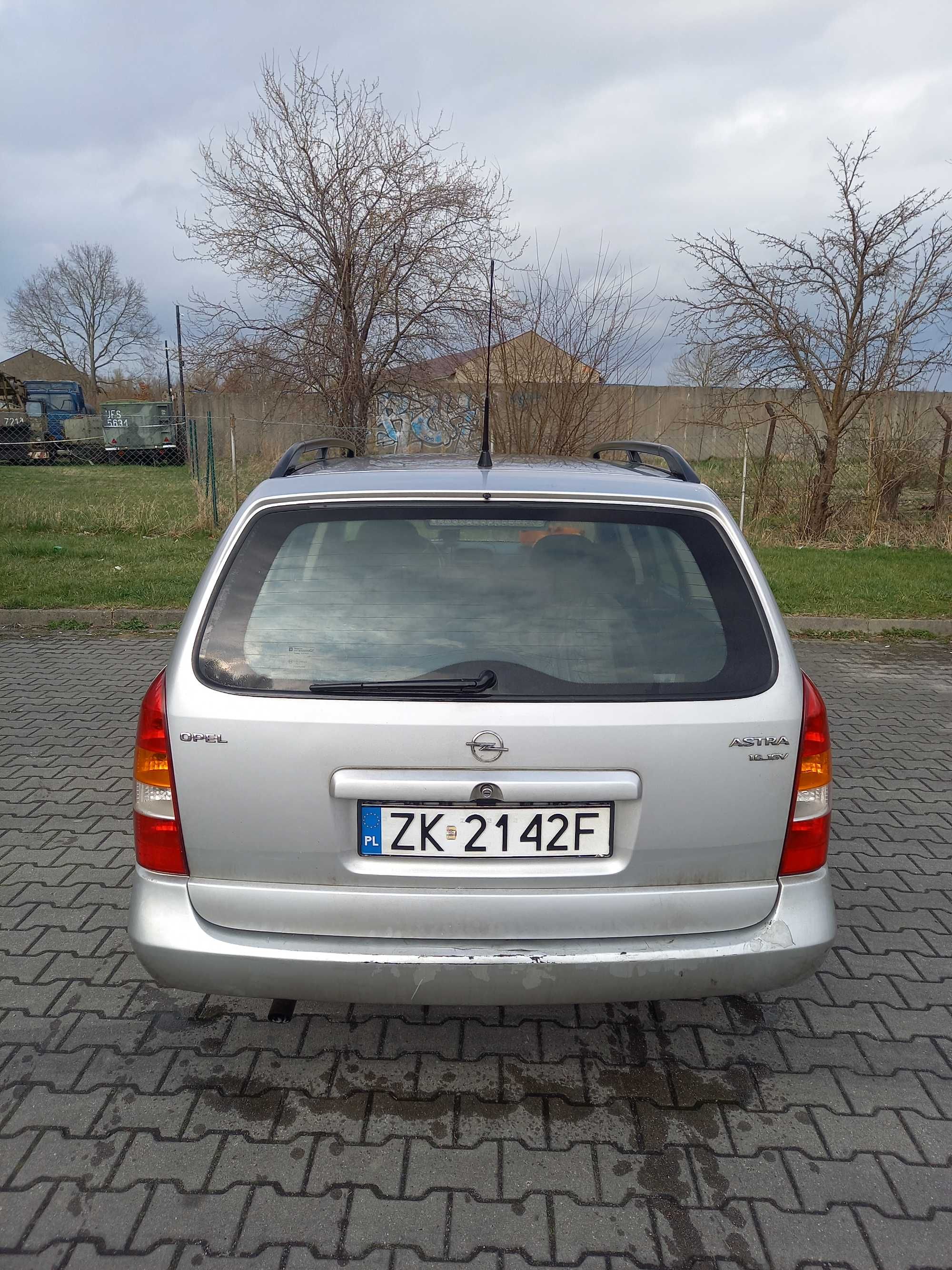 Opel astra kombi. 1,6 benzyna