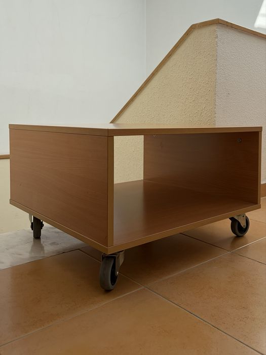 Consola para televisão