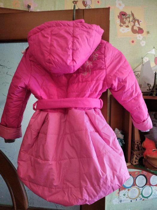 Плащ на девочку 5-6 лет