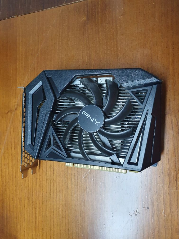 GTX 1650 SUPER   4GB - como nova