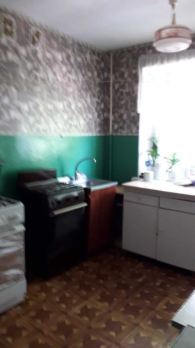 Продам гостинку м. Ботанический сад