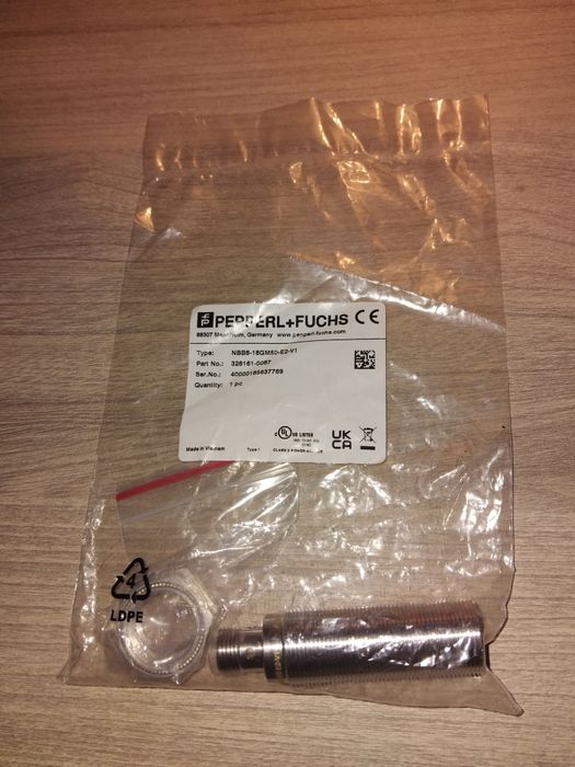 Nowy analogowy czujnik odległości P+F NBB8-18GM50-E2-V1