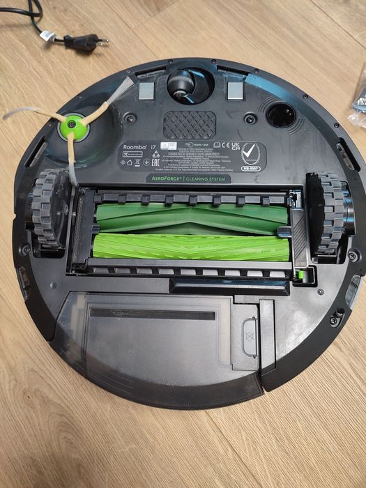 IRobot Roomba i7 robót odkurzający, wirtualna ściana, dodatki