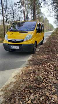 Opel vivaro ośmio osobowy