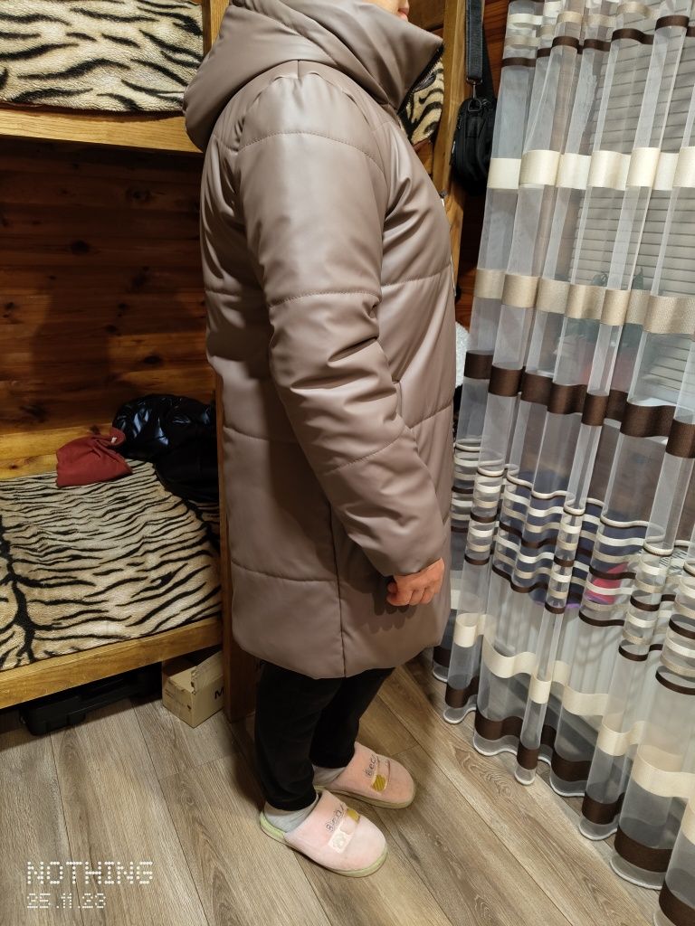 Зимня жіноча куртка екокожа нова 46 розмір