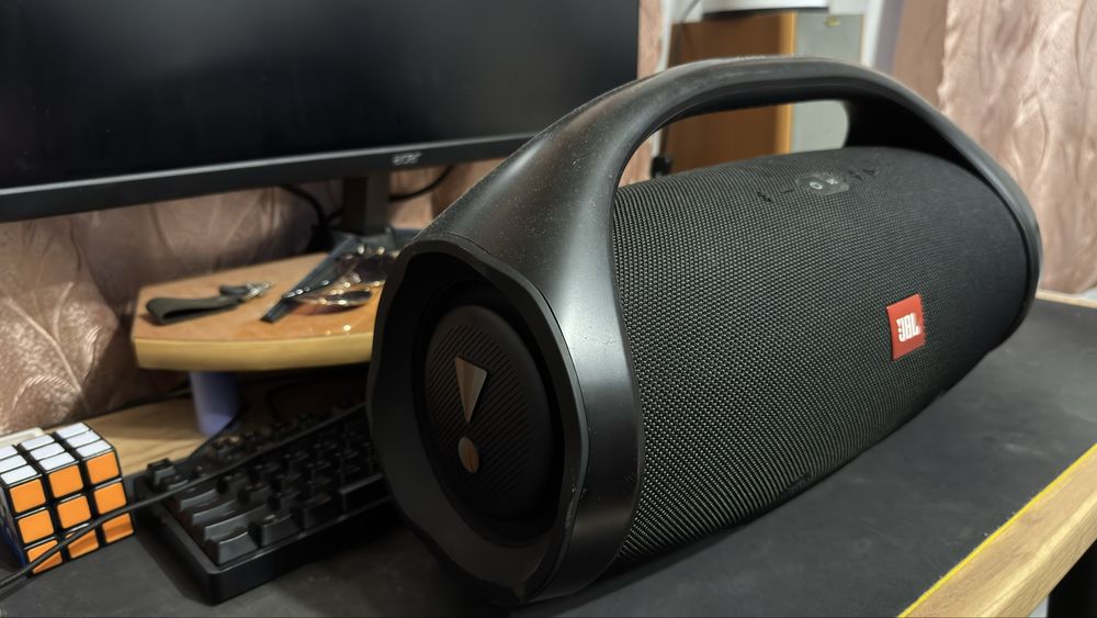 JBL Boombox (Original)