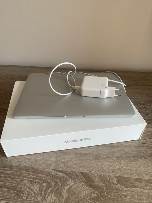 MacBook Pro 13” 2020 макбук про 13 Повний комплект