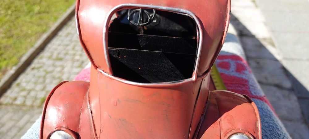 Viatura Taxi em folha decorativa