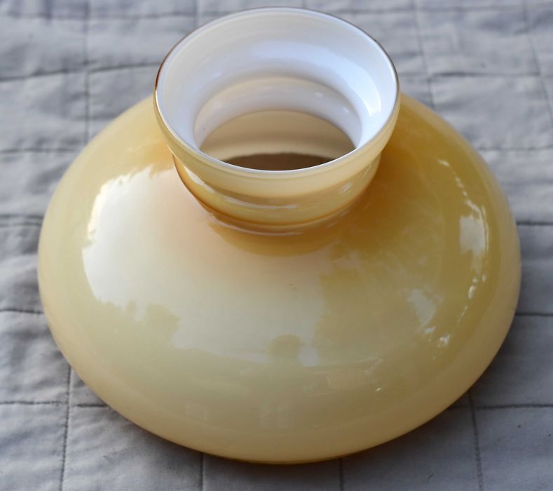 Klosz szklany typu Aladyn do lampy naftowej elektrycznej