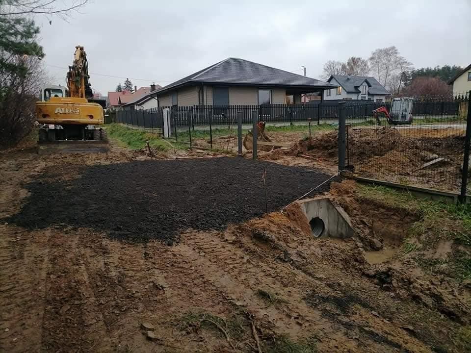 Wyburzenia rozbiórki usługi koparką