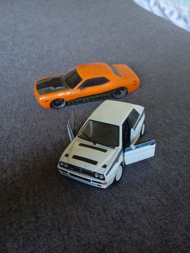 Dodge challenger 1:24