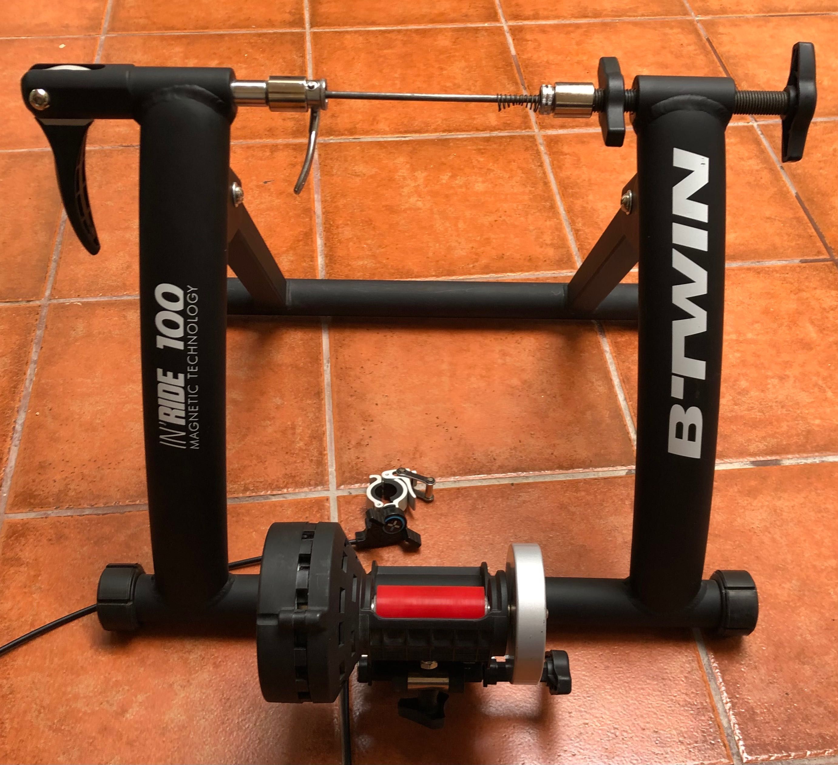 Rolo de Treino Btwin in’ride 100 + suporte para roda dianteira