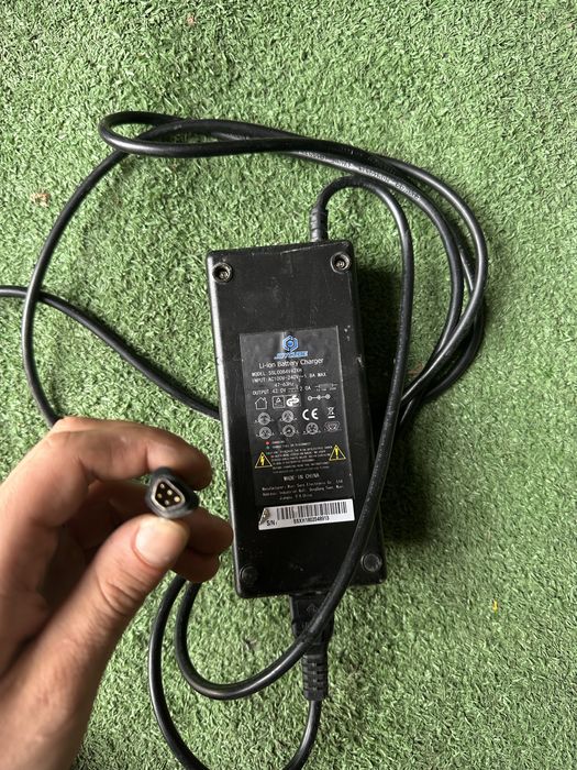 Ładowarka stella trapez 42V-2A