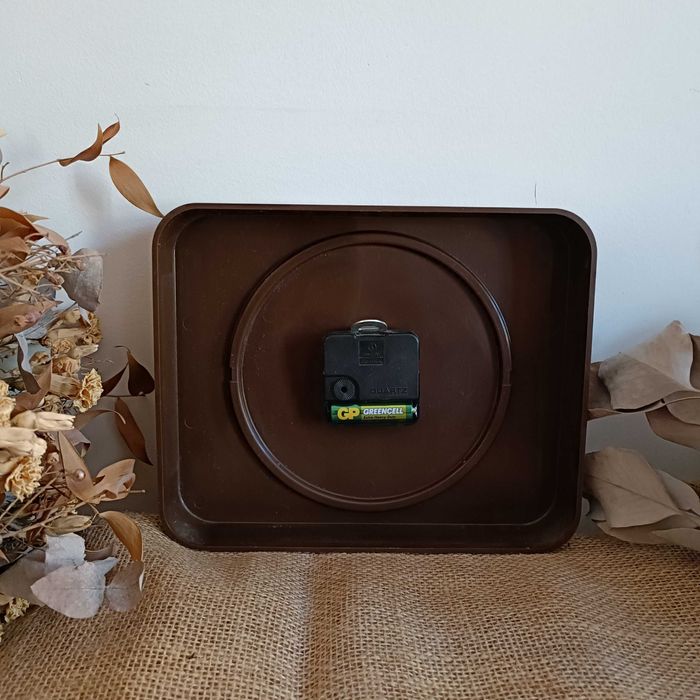 Zegar ścienny kwarcowy złoty