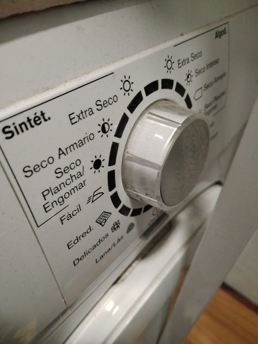 Máquina secar roupa
