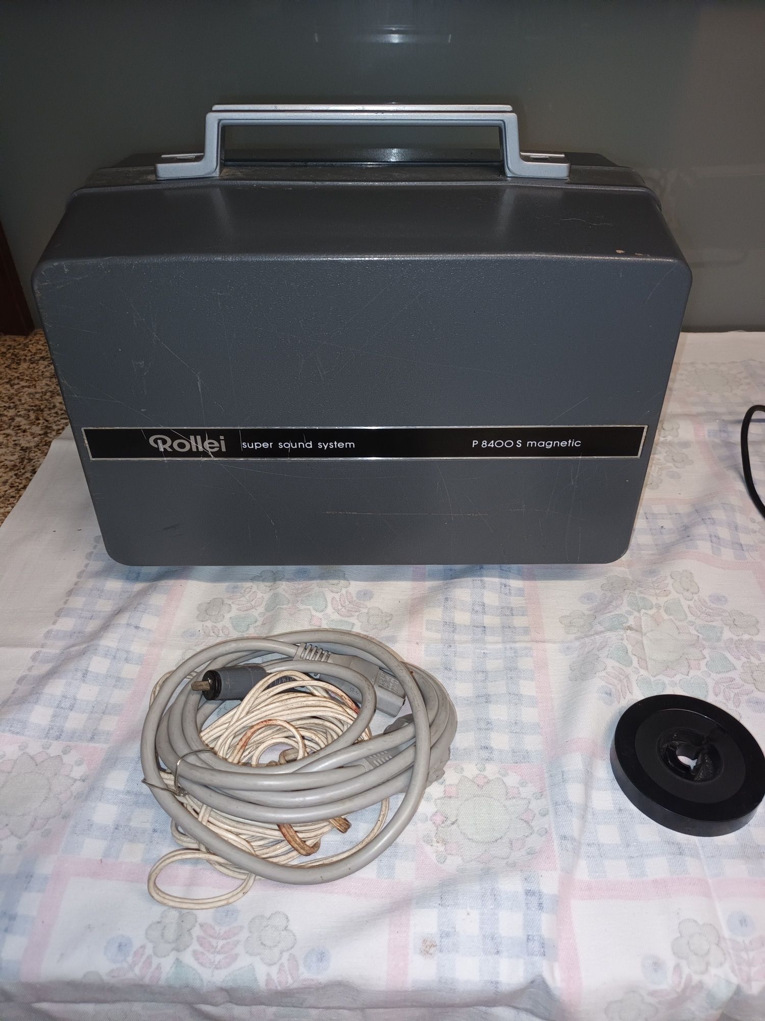ROLLEI Super Sound System P8400S Projetor