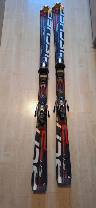 Narty Fisher Progressor 800 - narty carvingowe 160 cm z wiązaniami