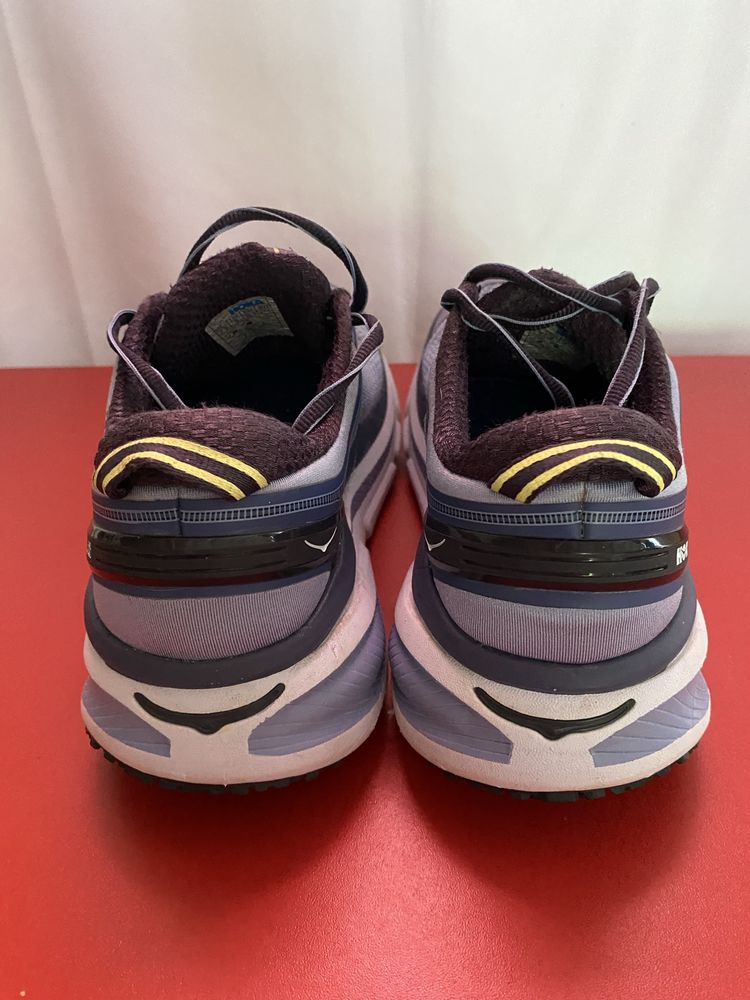 Женские кроссовки Hoka размер 38,5