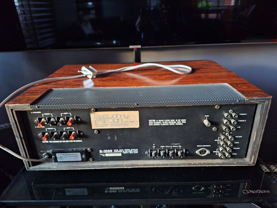Wzmacniacz Luxman R1050