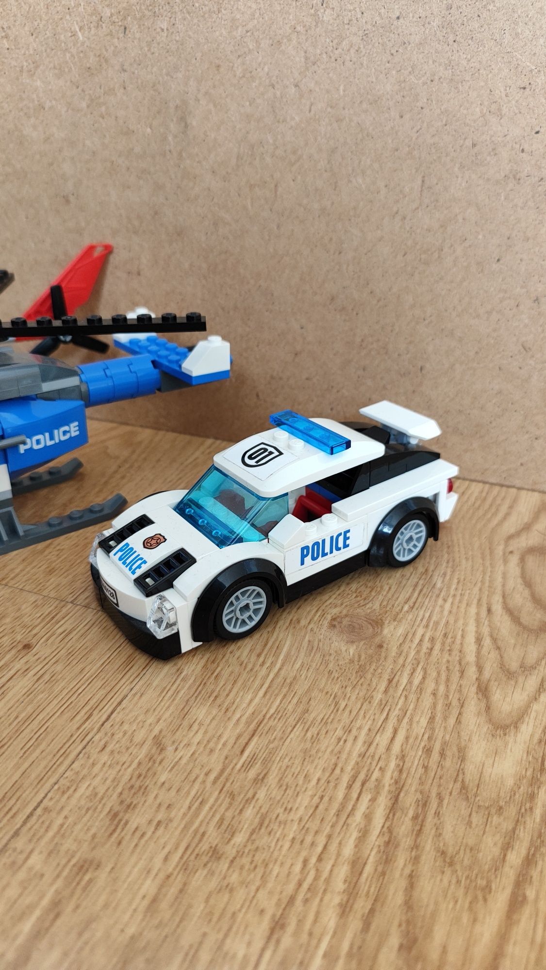 6 pojazdów z LEGO City 60174, 60128