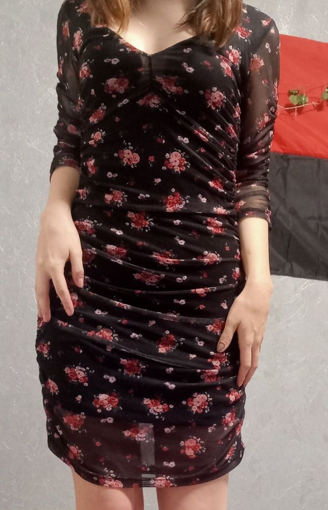 сукня Stradivarius