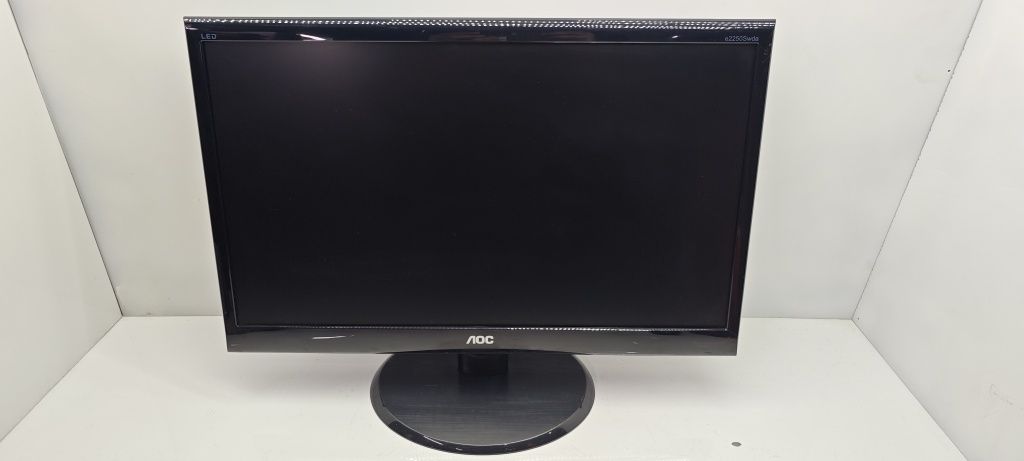 Монітор 22" АОС FullHD 1920x1080 (76Гц, TN WLED DVI/VGA) A-

1000 грн
