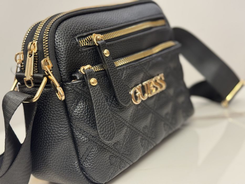 Torebka Guess kuferek Czarna Nowa