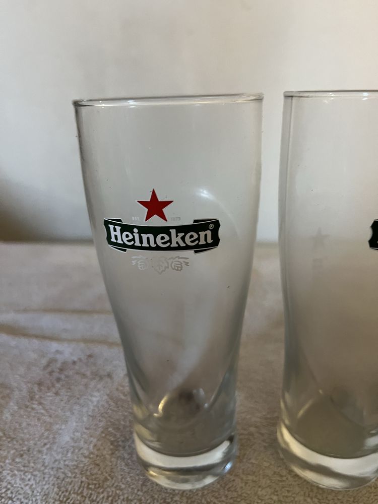 11 copos de cerveja heineken