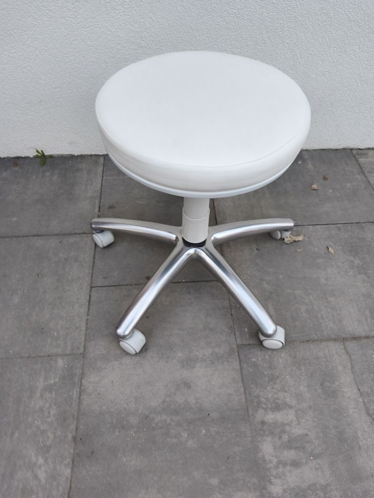 Taboret hoker kosmetyczny