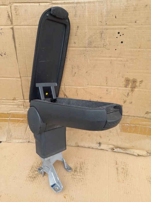 Підлокітник VW Golf-4, Skoda Oktavia