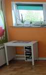 Biurko białe z półkami 90x52 wys. 73
