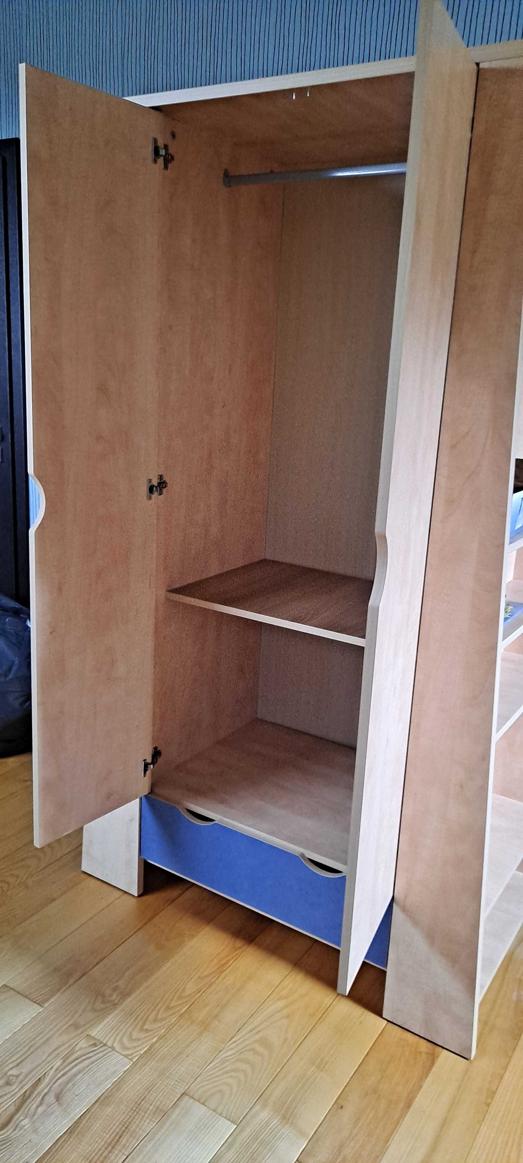 Komplet mebli do pokoju dziecka