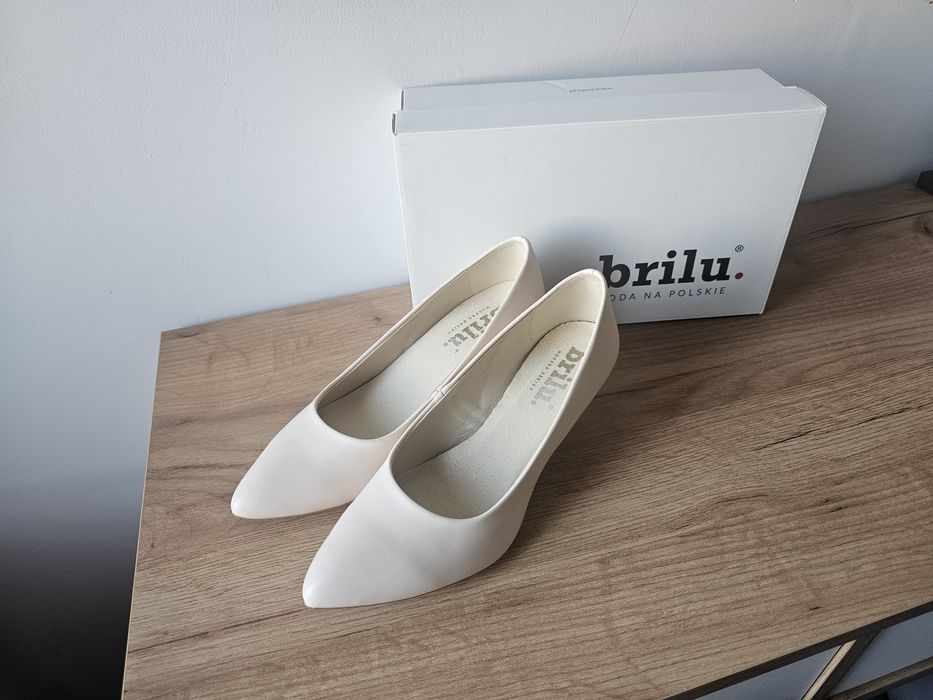 Buty ślubne nowe Brilu ecru 39