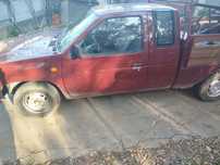Carrinha Nissan caixa aberta