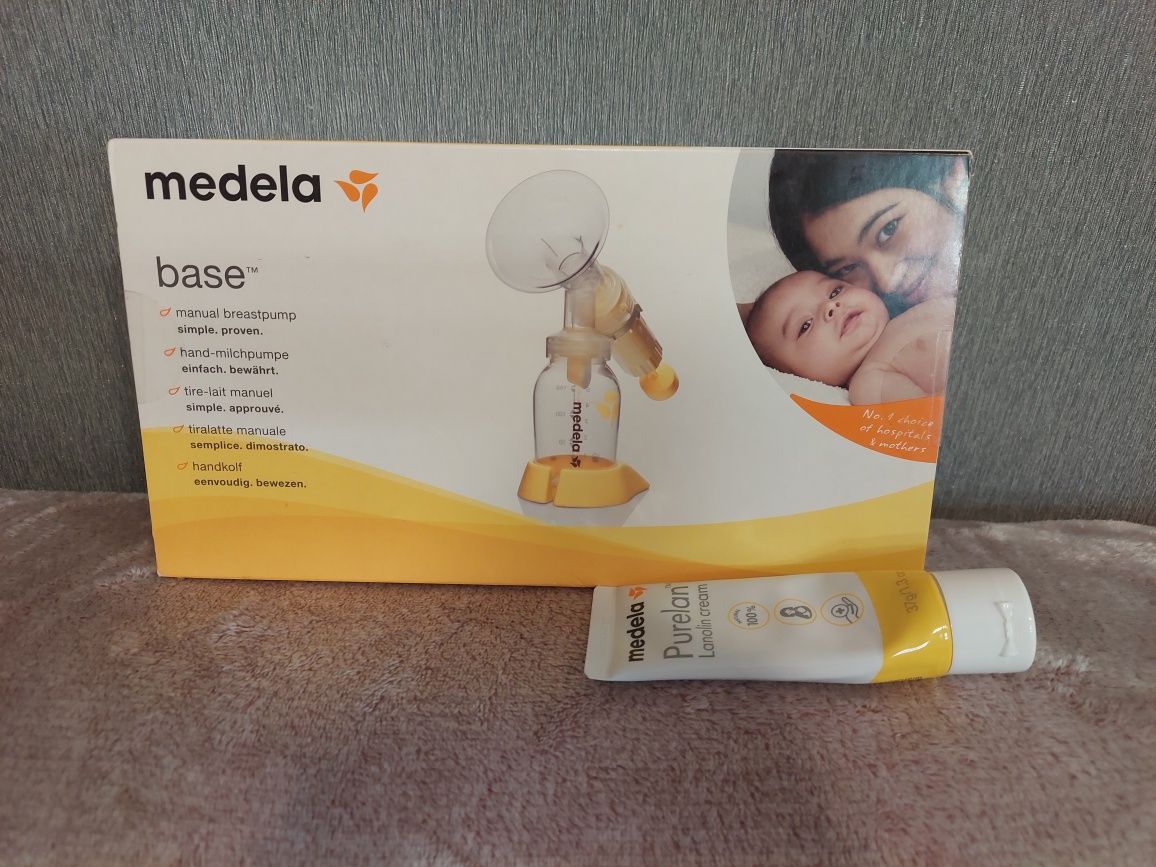 Ручний молоковідсмоктувач Medela base