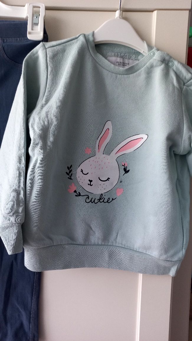 Reserved r.110 sweter tęcza,bluza króliczek,legginsy