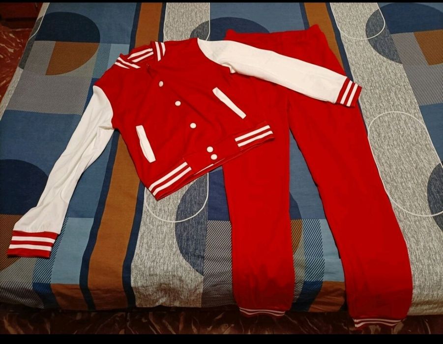 Спортивний костюм, розмір Л