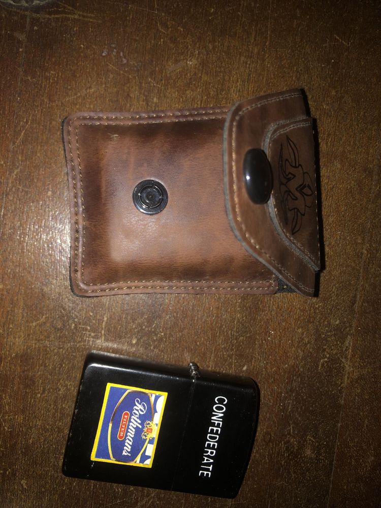 Isqueiro novo com bolsa