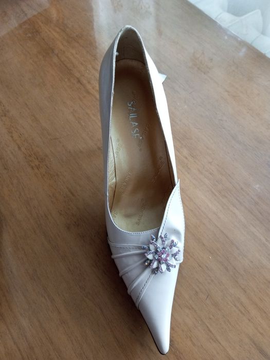 Нарядние кожанние туфли