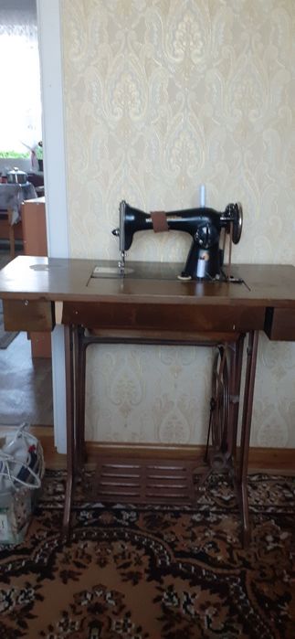 Швейна машинка ПМЗ