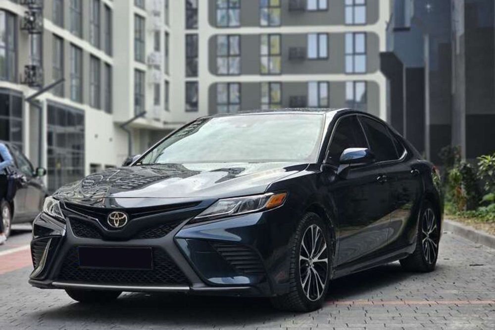 Toyota Camry 2018
